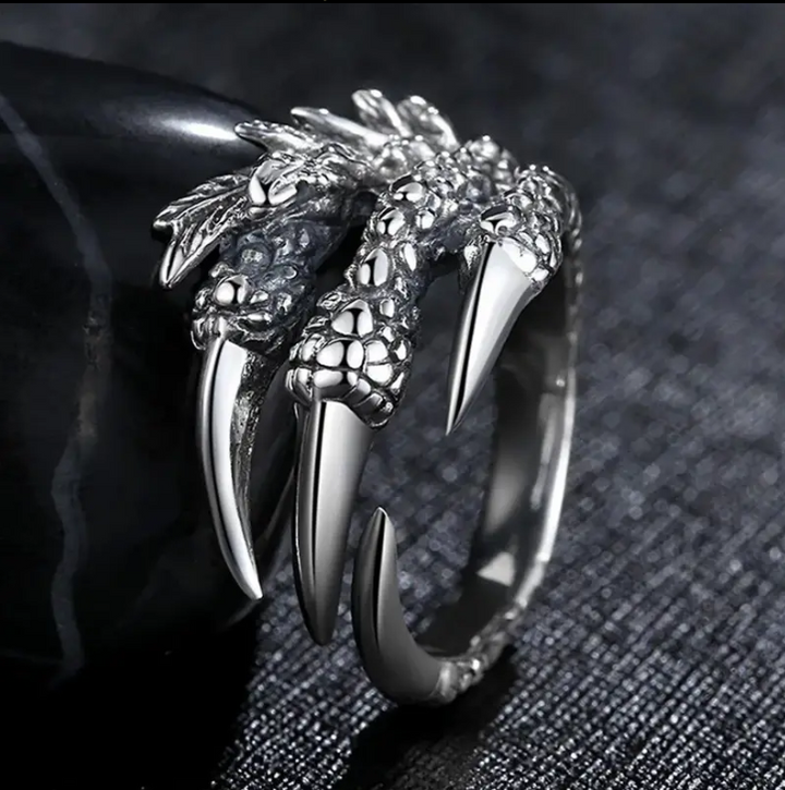 Adjustable Titanium Dragon Claw Ring