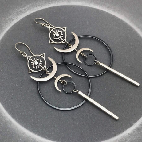 Gothic Wicca Crescent Moon Seeing Eye Earring