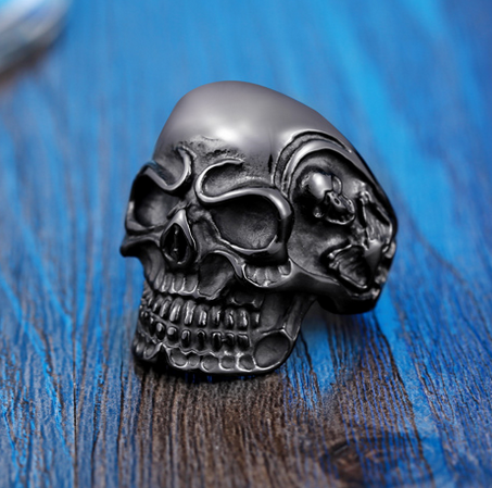Black Skull Ring