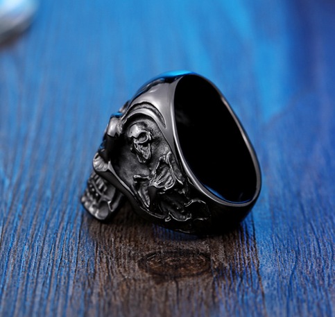 Black Skull Ring