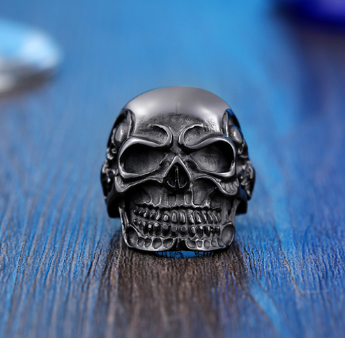 Black Skull Ring