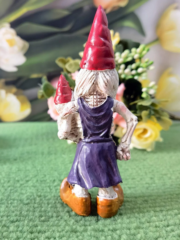 Gnome Momma Skeleton W/Baby Figurine