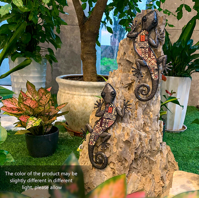 12" Metal Wall Gecko (set of two)