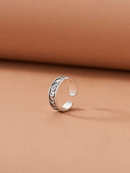 Wicca Crescent Moon Sun Burst Toe Ring (Cuff)