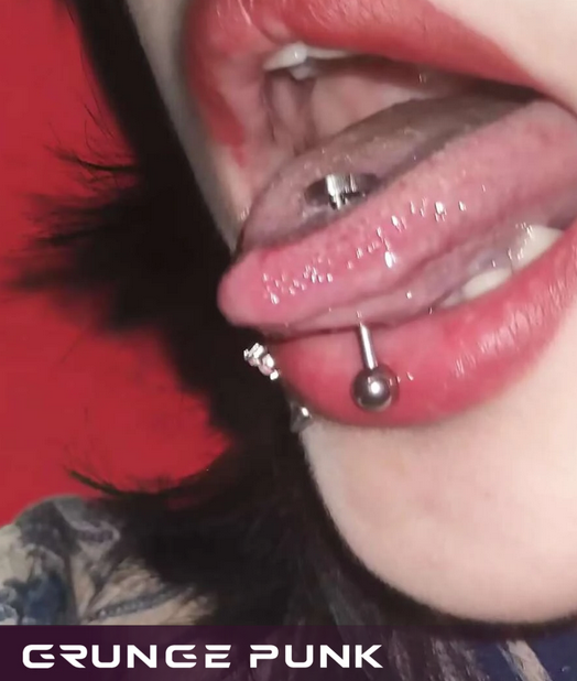 Heart Tongue Stud