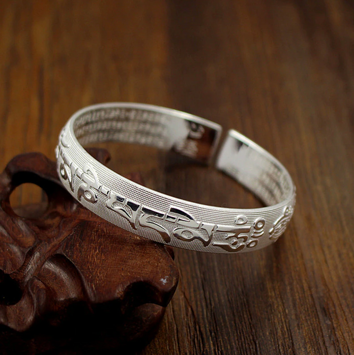 Six-Character Mantra Sutra Bangle (Tibetan Silver, dark or light)