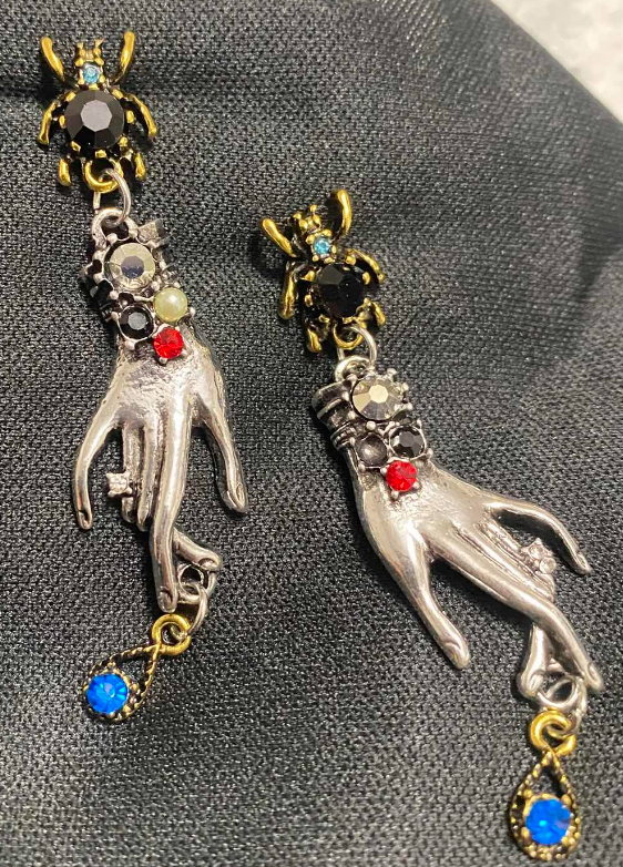 Vintage Witchy Spider Earring