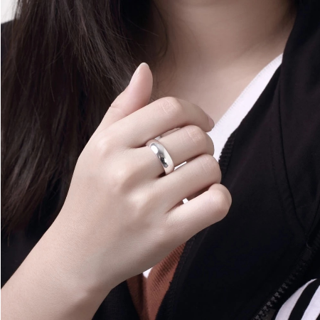 High Quality 925 Sterling Silver Ring / Band For Women