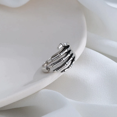 Adjustable 925 Sterling Silver Punk  Skeleton Hand Grasp Ring