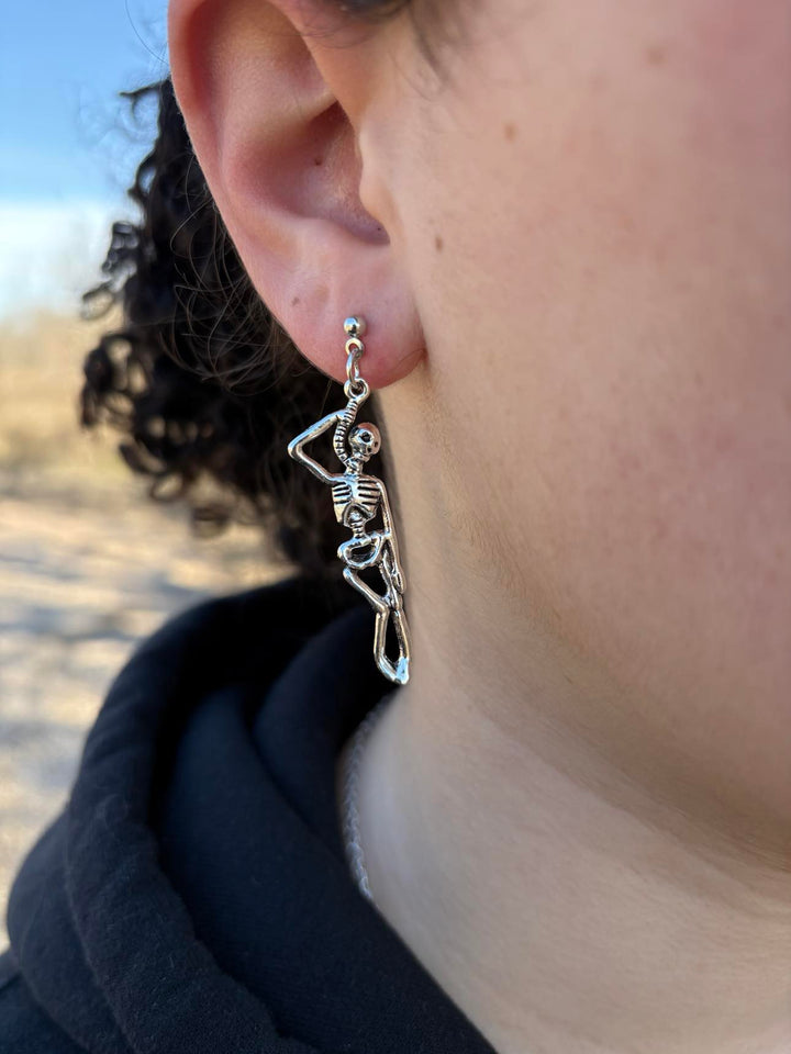 Hanging Skeleton With Ear Cuff