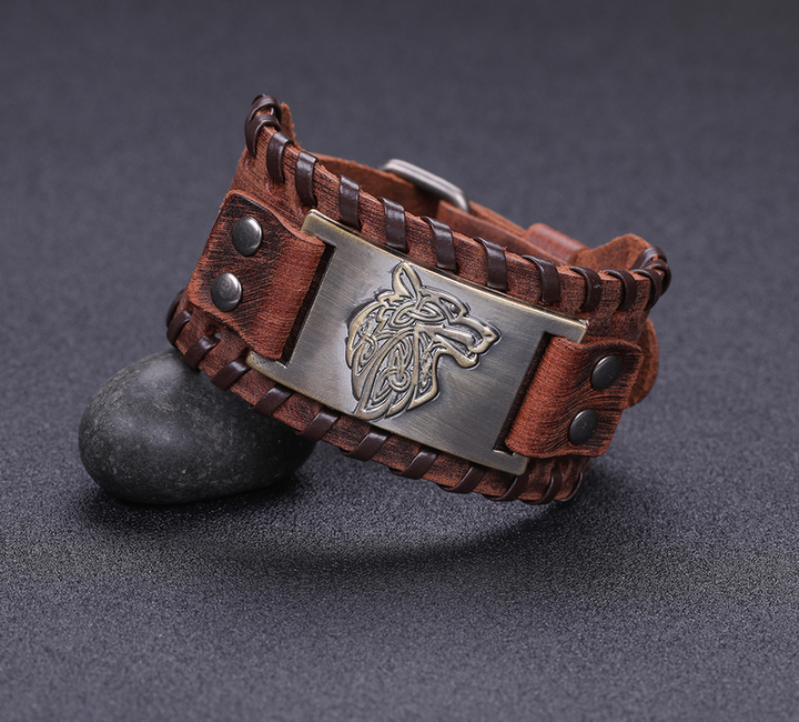Nordic Wolf Leather Bracelet (Black or Brown)