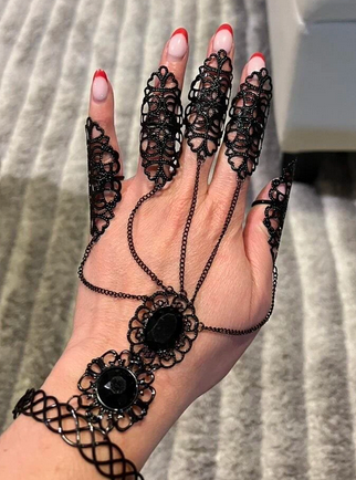 Gothic Wristband Cuff To Finger Mitten