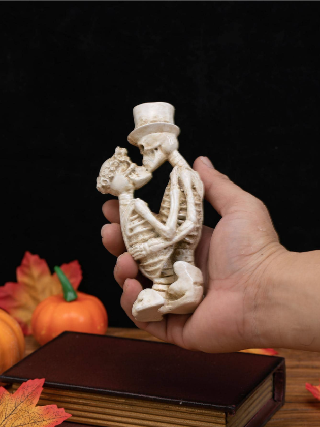 Skeleton Embrace Shelf / Garden Figure