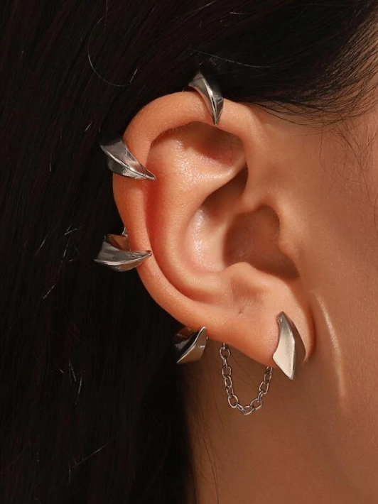 Goth Claw Ear Cuff (1 pc)