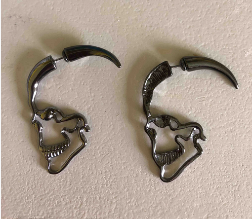 Goth Skull Earrings
